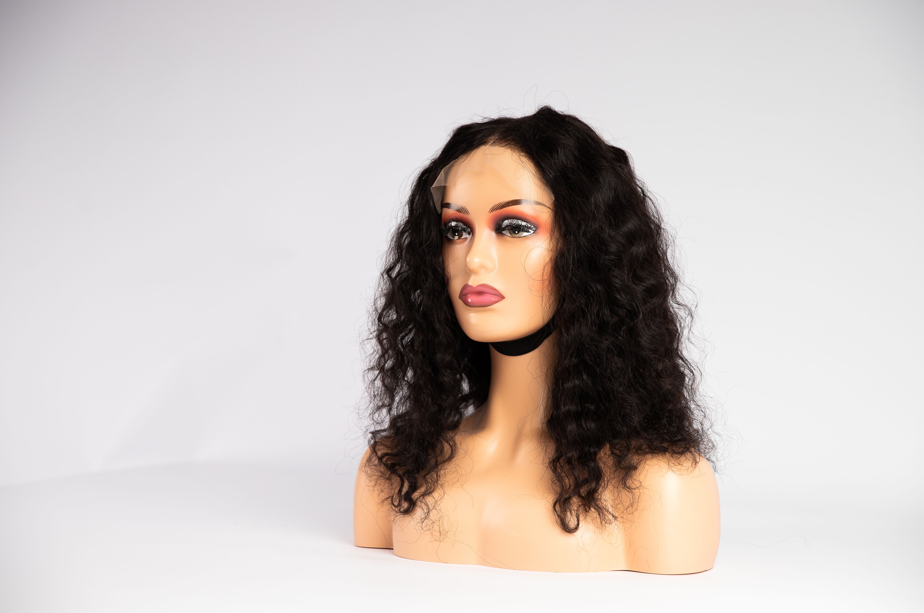 14 Inch Curly Wig – Soft Curls