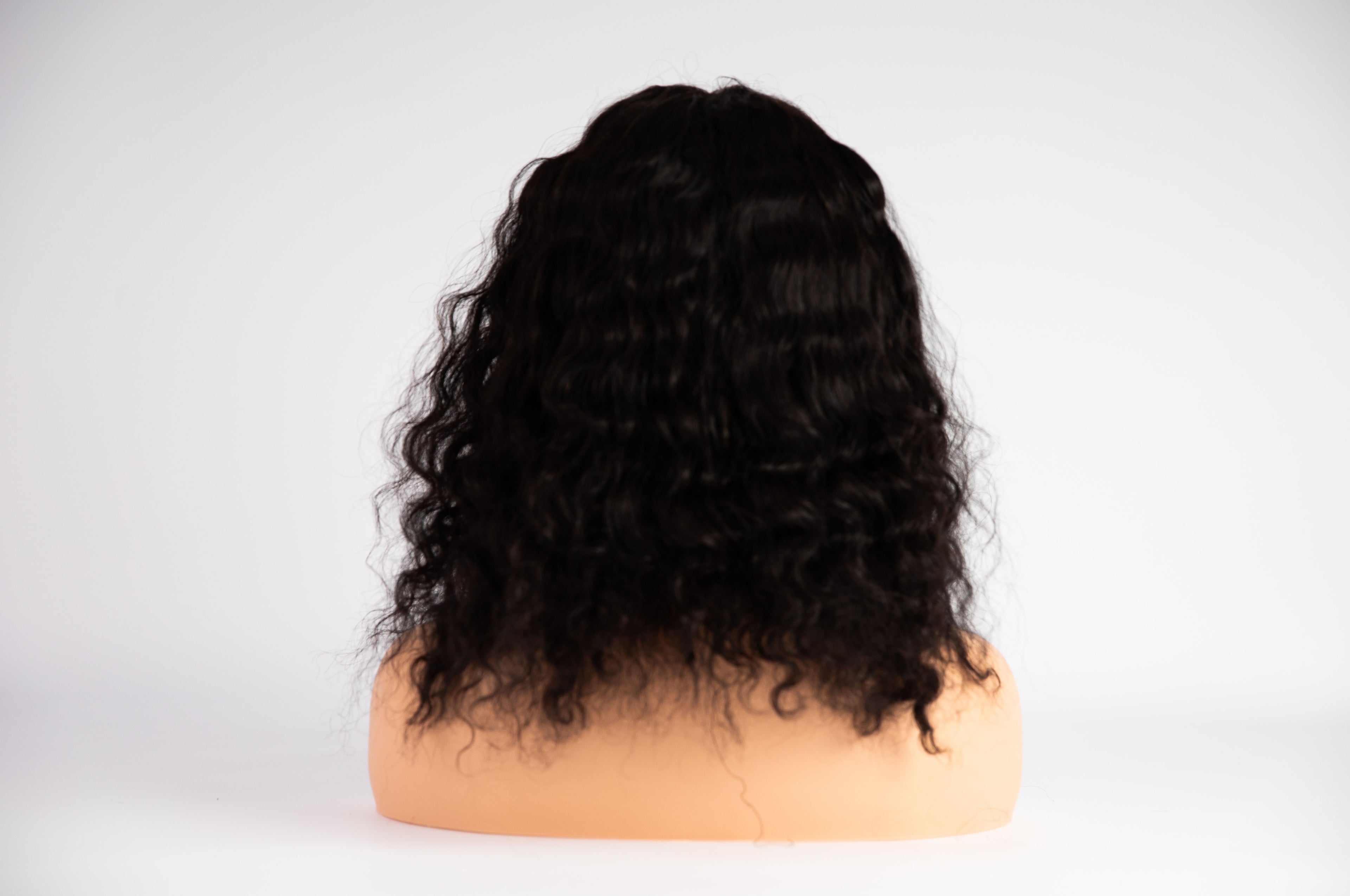 16 Inch Curly Wig – Loose Curls