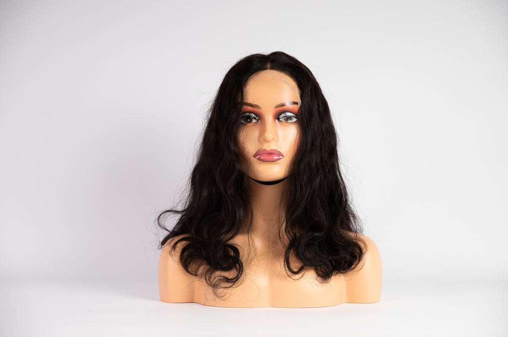 18 Inch Curly Wig – Soft Curls