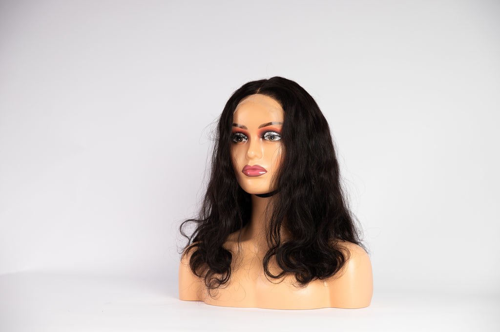 18 Inch Curly Wig – Soft Curls